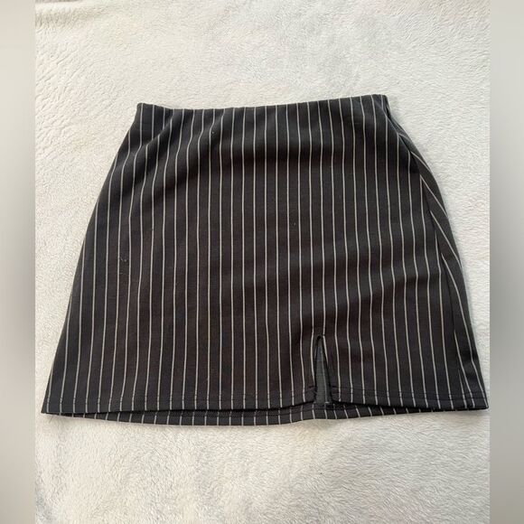Mini Skirt - Picture 1 of 5